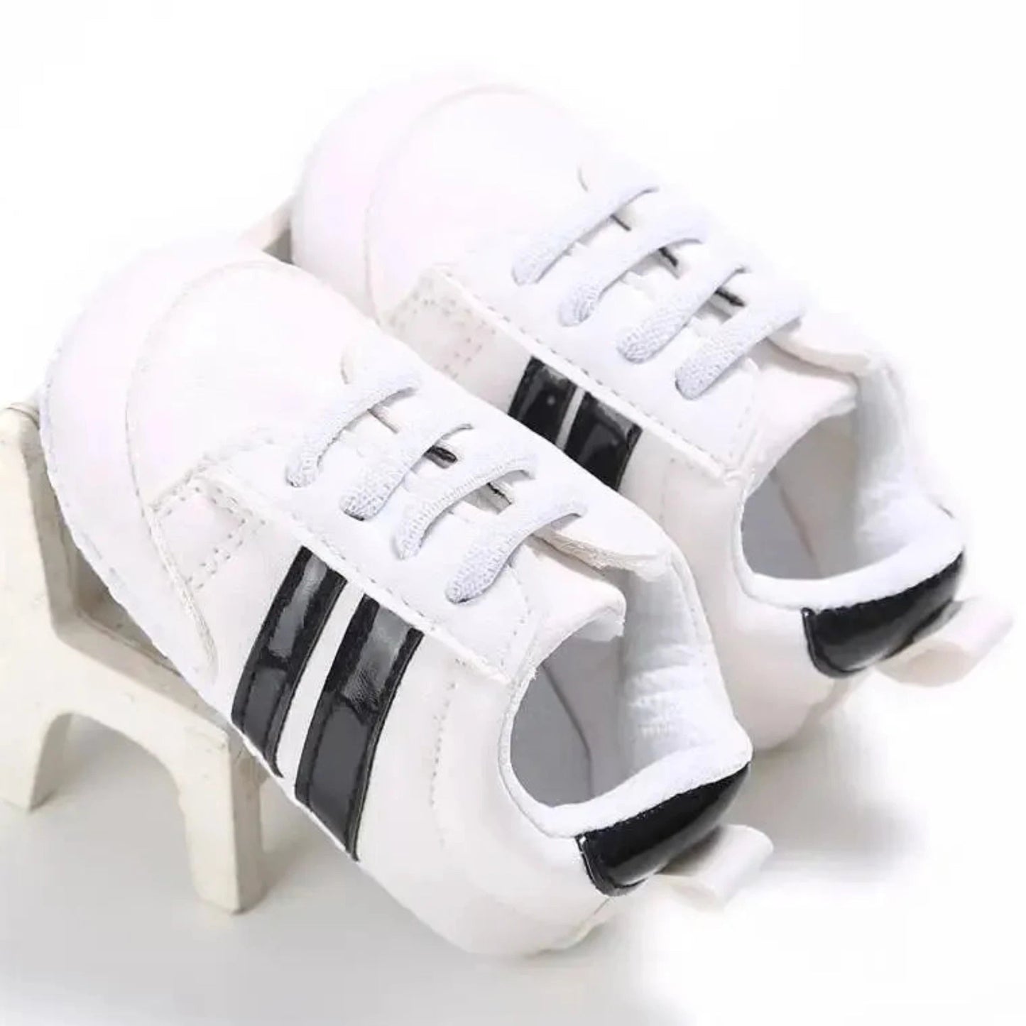 Classic Baby Sneakers - Babytopia32
