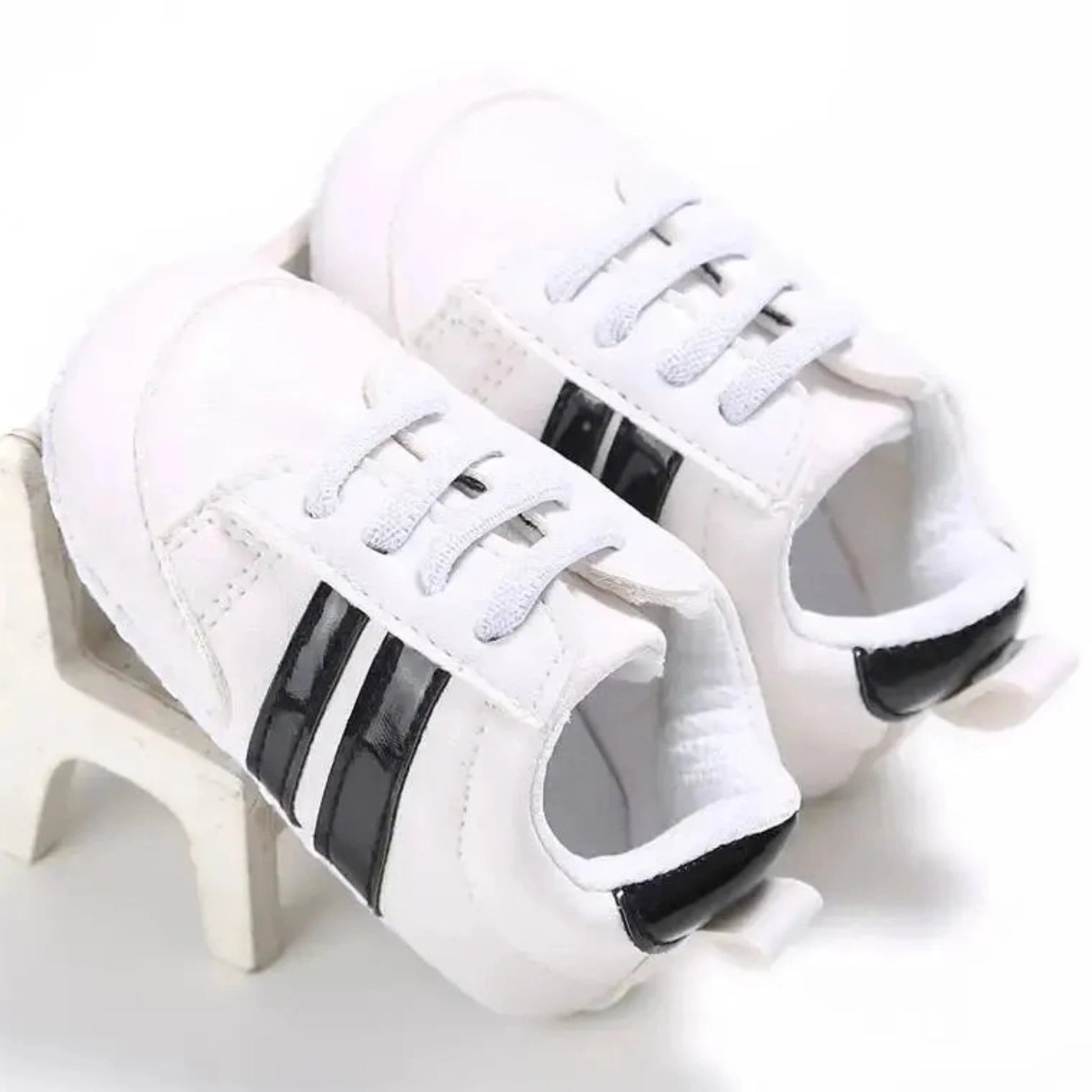 Classic Baby Sneakers - Babytopia32