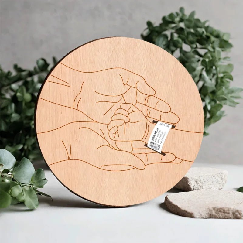 Wooden Newborn Birth Keepsake Plaque – Hello World Sign & Hospital Bracelet Holder for Baby Photos - Babytopia32